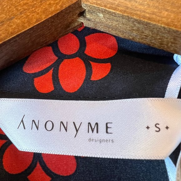 Red Daisy Ruffle Blouse - Picture 6 of 8